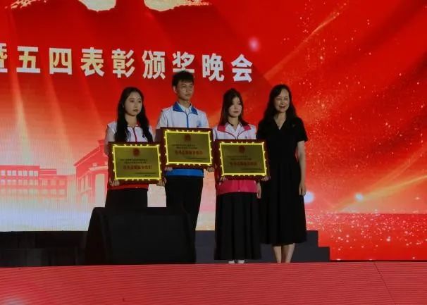 1755484410596936.jpg 国际3.jpg