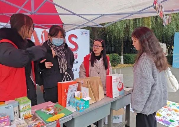 1755484463523567.jpg 国际5.jpg