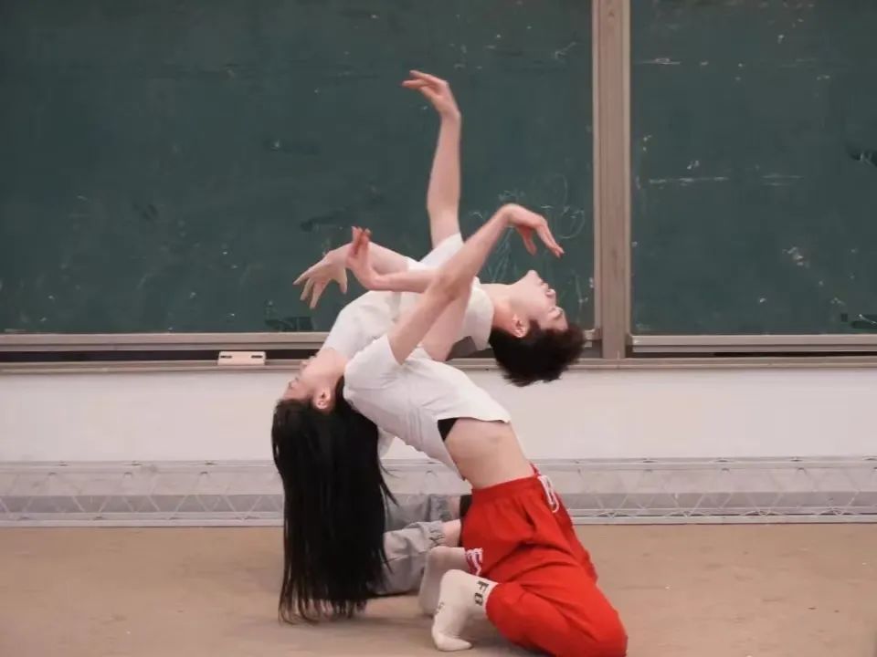 1755487925137744.jpg 1755487925137744.jpg