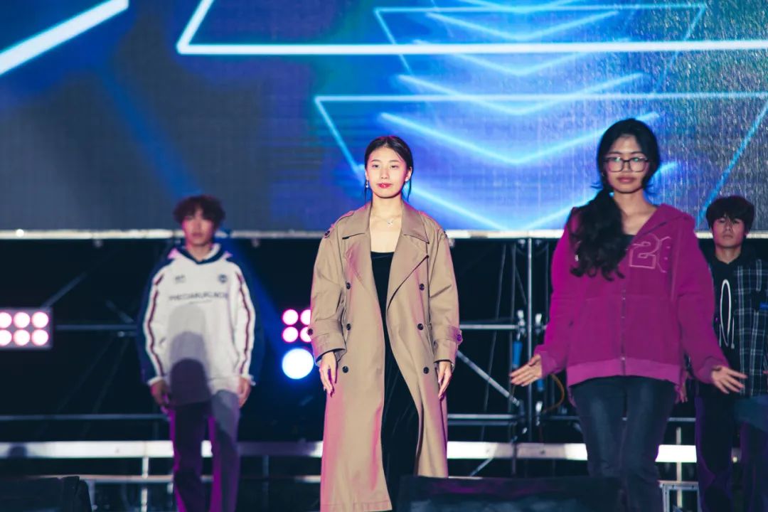 1756373163658816.jpg 新4.jpg