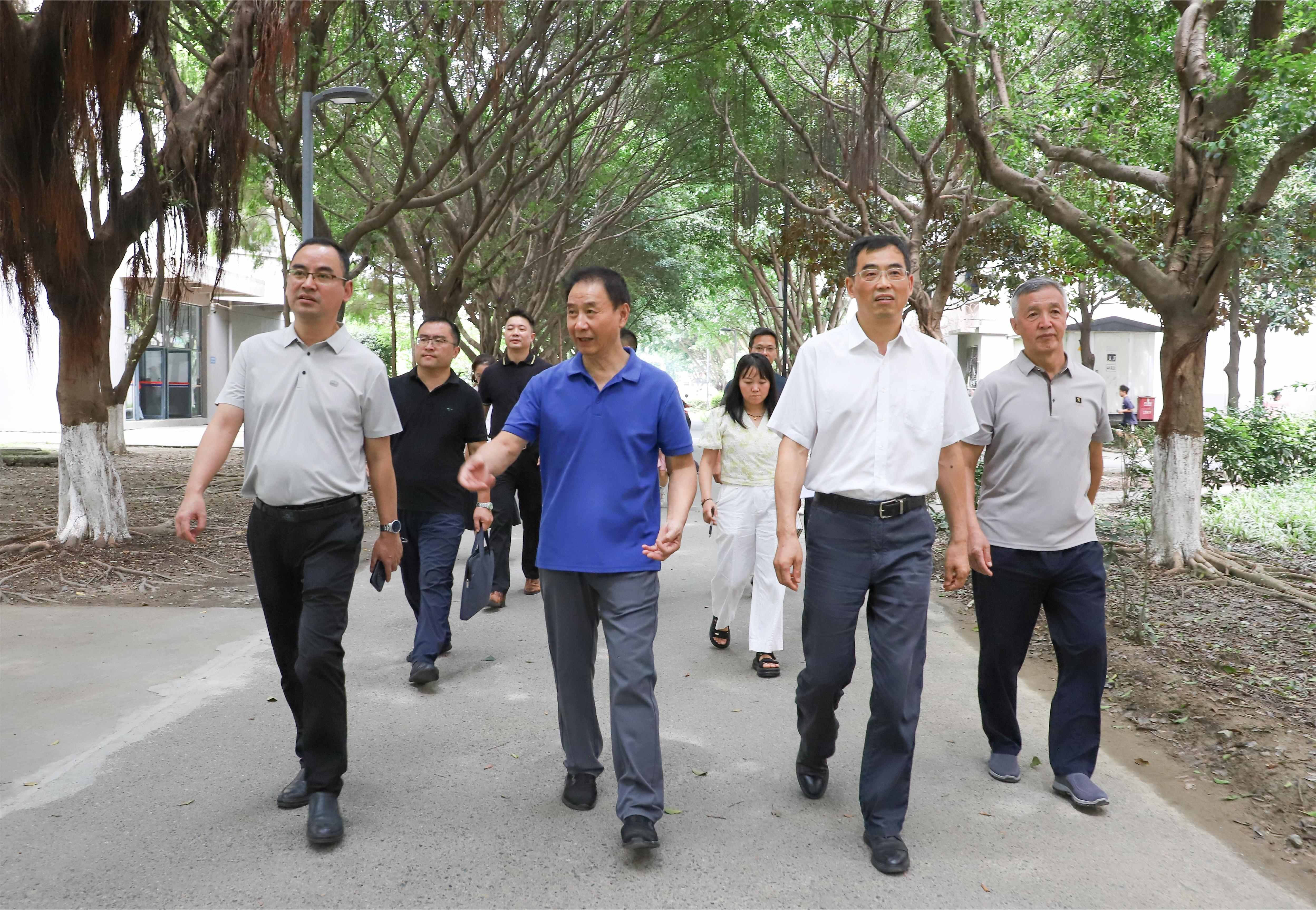 1756953968123806.jpg 1756953968123806.jpg