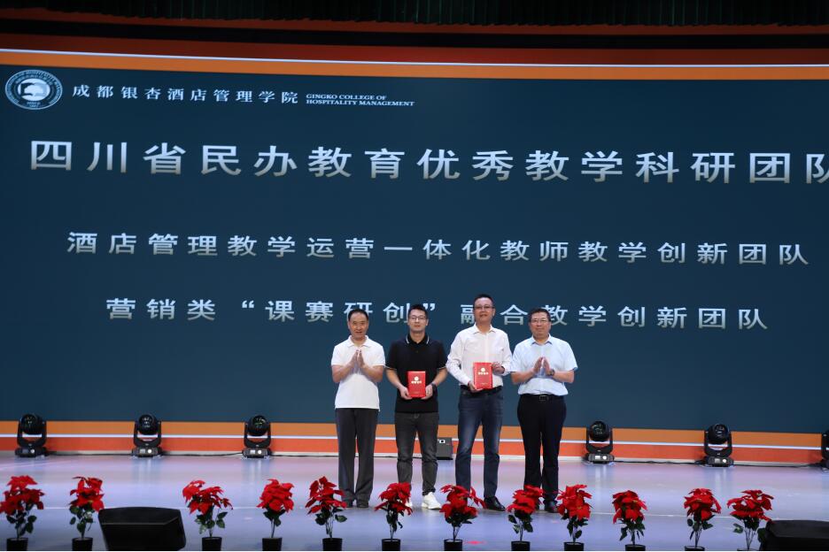 1758073797192352.jpg 1758073797192352.jpg