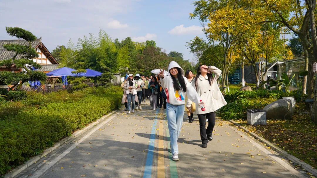 1758075202114094.jpg 1758075202114094.jpg