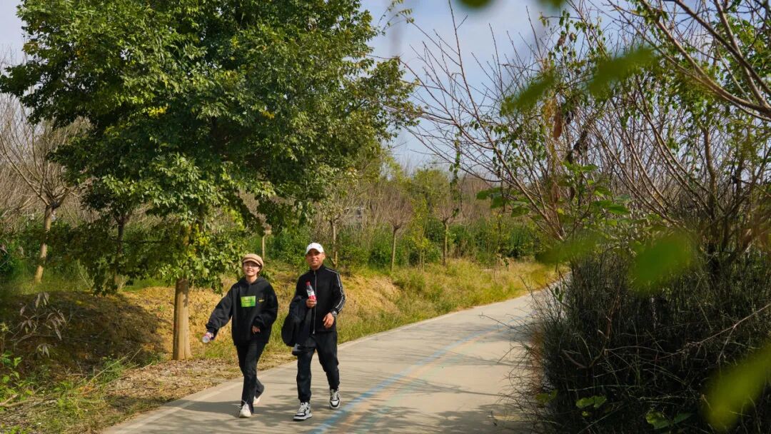 1758075202128097.jpg 1758075202128097.jpg