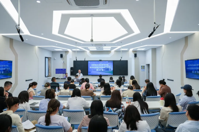 1758502738118470.png image.png