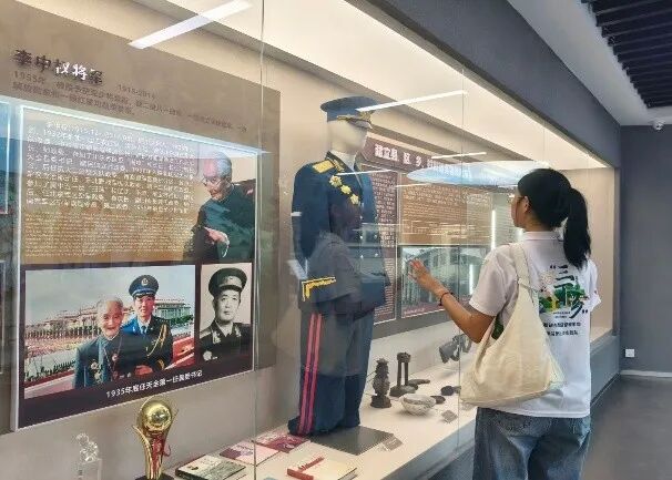 1758522972231467.jpg 821ccb7f91b726aa438b5852e9d98137.jpg