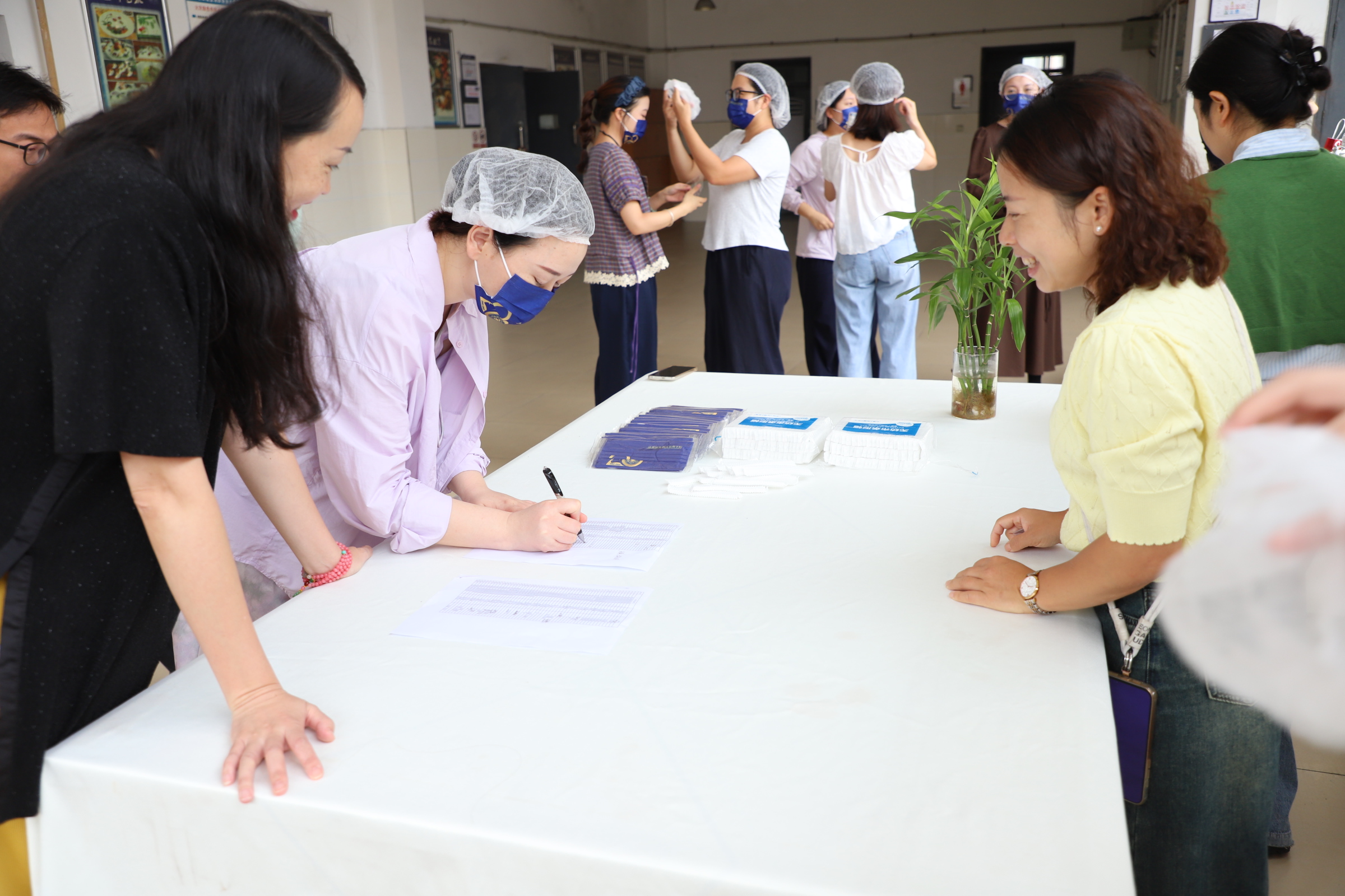 1759221358559414.jpg 1759221358559414.jpg