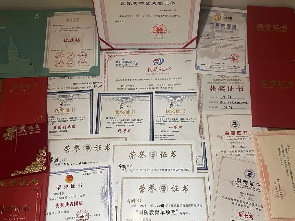 1760944281112450.jpg 1760944281112450.jpg