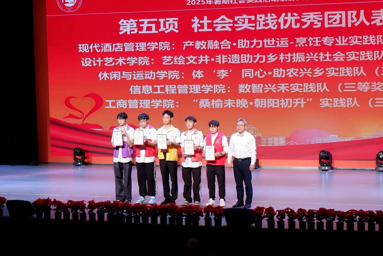 1760947764555239.jpg 1760947764555239.jpg