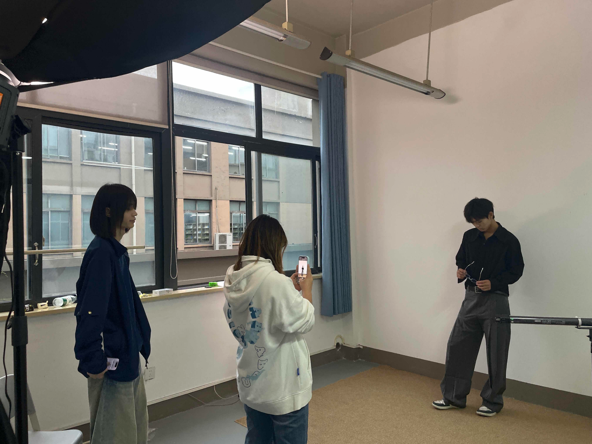 1762238131937361.png 1762238131937361.png