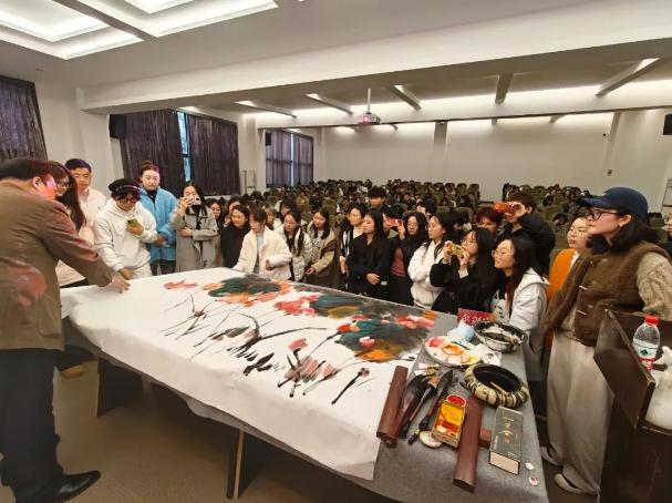 1763428057970667.png image.png