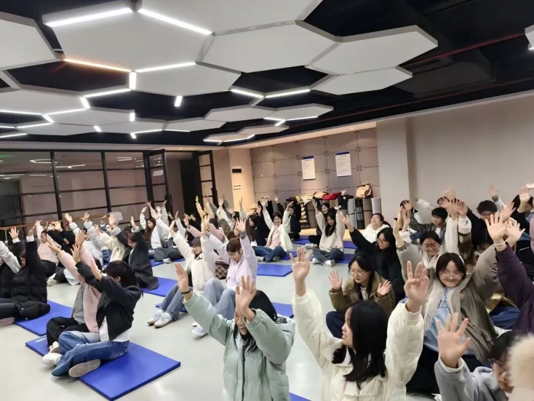 1766627178971442.jpg 1766627178971442.jpg